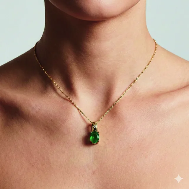 Pingente Pedra Verde Oval no modelo