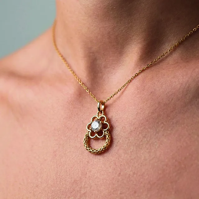 Pingente Flor no modelo