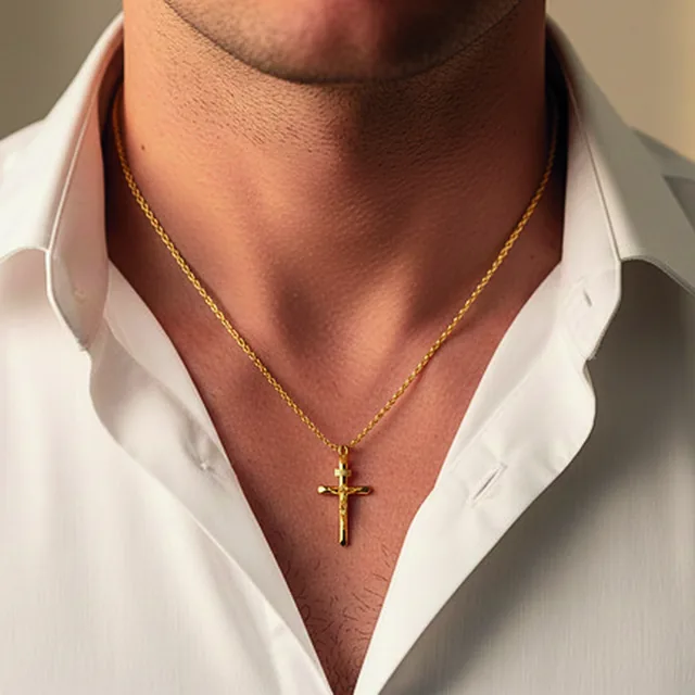Pingente Cruz com Cristo – Clássica Lisa no modelo