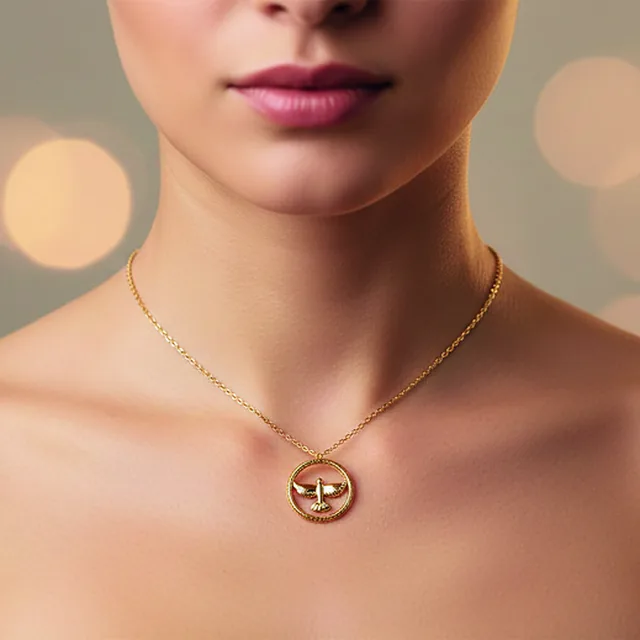 Pingente Espírito Santo em Aro Circular Liso no modelo