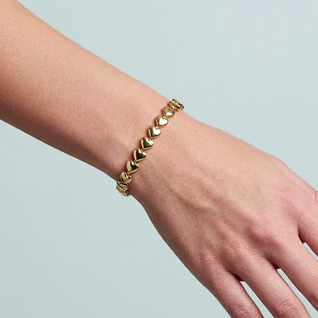 Bracelete com Elos de Coração no modelo